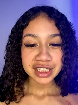 Snapshot of jadee8 chatting on 10/24/25, 09:22 jadee8 online show from 10/24/25, 09:22