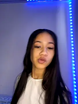 Snapshot of jadee8 chatting on 11/06/25, 06:31 jadee8 online show from 11/06/25, 06:31