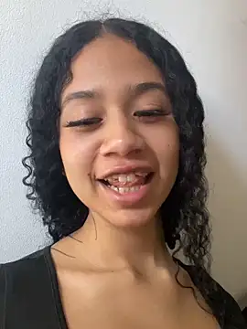 jadee8 online show from 04/02/26, 07:44