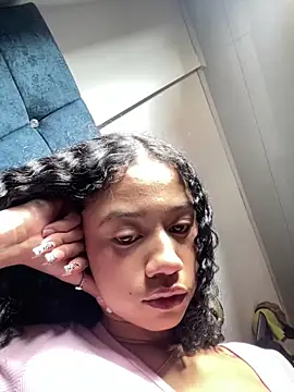 jadee8 online show from 05/17/26, 06:48