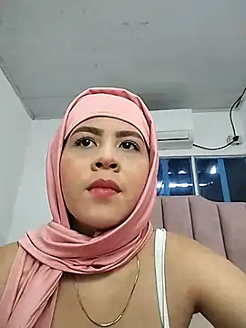 Snapshot of cala_borhan chatting on 12/13/25, 07:53 cala borhan online show from 12/13/25, 07:53