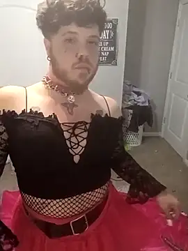 Snapshot of Kiami_Noara chatting on 02/01/26, 01:04 Kiami Noara online show from 02/01/26, 01:04