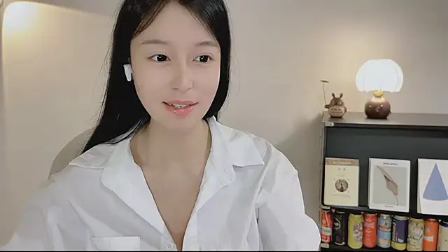Onechestnut online show from 04/23/26, 05:19