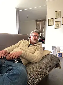 max219 online show from 02/03/26, 01:49