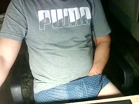 Snapshot of zee06 chatting on 10/28/25, 08:22 zee06 online show from 10/28/25, 08:22