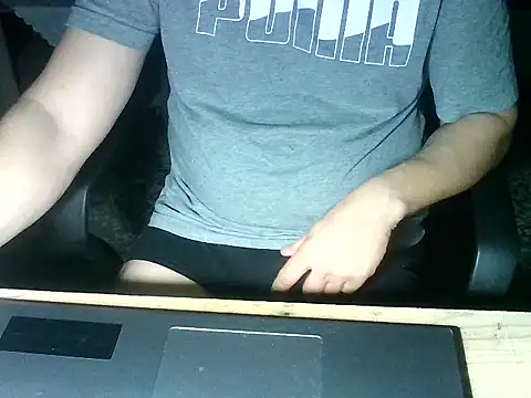 Snapshot of zee06 chatting on 11/21/25, 08:07 zee06 online show from 11/21/25, 08:07