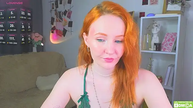 Snapshot of JoyceJones chatting on 10/14/25, 07:36 JoyceJones online show from 10/14/25, 07:36