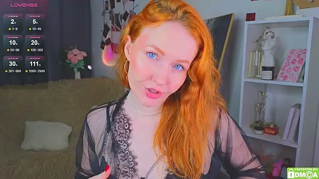 Snapshot of JoyceJones chatting on 10/19/25, 07:58 JoyceJones online show from 10/19/25, 07:58