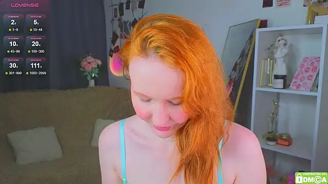 Snapshot of JoyceJones chatting on 10/21/25, 07:14 JoyceJones online show from 10/21/25, 07:14