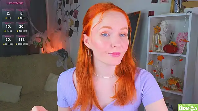 Snapshot of JoyceJones chatting on 11/02/25, 08:11 JoyceJones online show from 11/02/25, 08:11