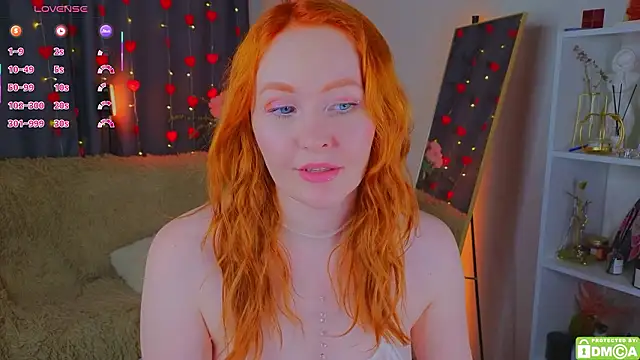 Snapshot of JoyceJones chatting on 02/17/26, 08:37 JoyceJones online show from 02/17/26, 08:37