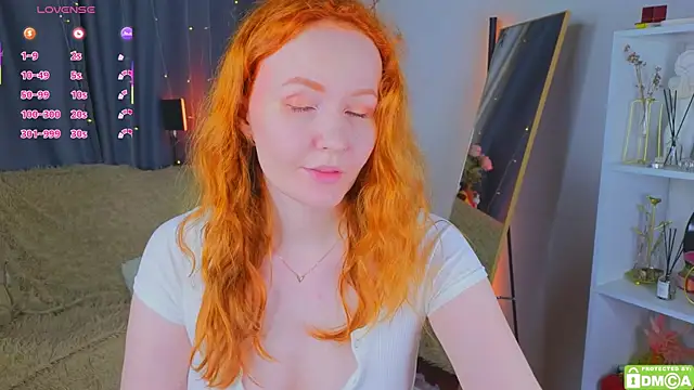 JoyceJones online show from 07/07/26, 07:18