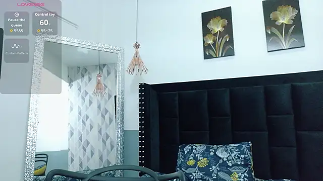 Snapshot of daddyysObsessed chatting on 12/02/25, 12:54 daddyysObsessed online show from 12/02/25, 12:54