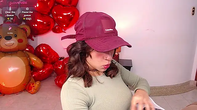 miascarlet 16 online show from 10/06/25, 01:52