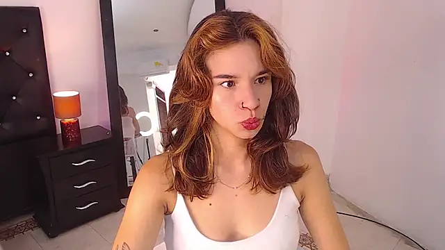 miascarlet 16 online show from 11/27/25, 01:46