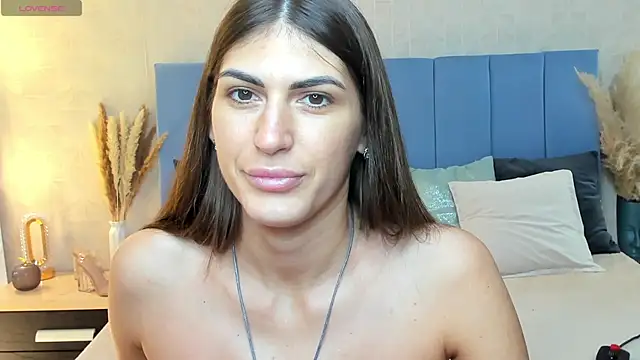 Snapshot of MaggieTurner chatting on 09/10/25, 01:27 MaggieTurner online show from 09/10/25, 01:27