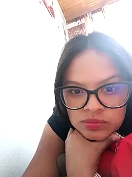 Snapshot of luluboobs9 chatting on 11/27/25, 04:42 luluboobs9 online show from 11/27/25, 04:42