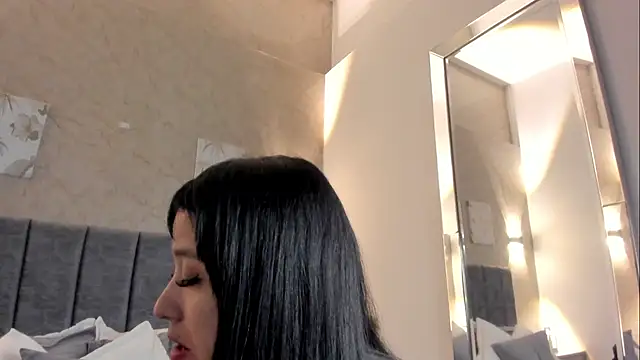 Lunaa bellaa online show from 01/05/26, 07:39