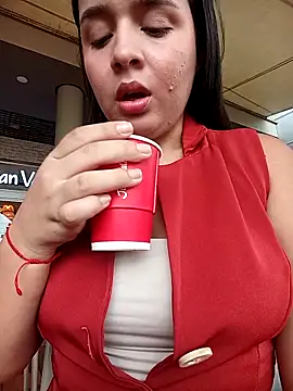 Snapshot of Lambedora_69 chatting on 10/13/25, 07:36 Lambedora 69 online show from 10/13/25, 07:36