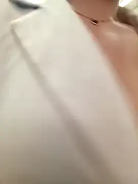 Snapshot of Lambedora_69 chatting on 11/01/25, 08:11 Lambedora 69 online show from 11/01/25, 08:11