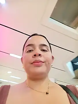 Snapshot of Lambedora_69 chatting on 11/03/25, 07:48 Lambedora 69 online show from 11/03/25, 07:48