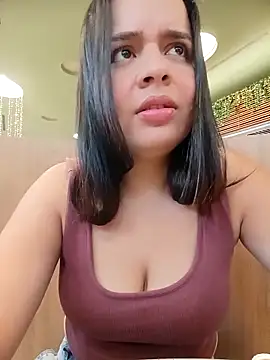 Snapshot of Lambedora_69 chatting on 11/19/25, 08:31 Lambedora 69 online show from 11/19/25, 08:31