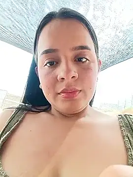 Snapshot of Lambedora_69 chatting on 01/10/26, 04:09 Lambedora 69 online show from 01/10/26, 04:09