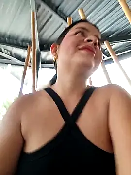 Snapshot of Lambedora_69 chatting on 02/21/26, 07:15 Lambedora 69 online show from 02/21/26, 07:15