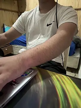 Snapshot of Brinquedo-da-zoe chatting on 02/25/26, 03:38 Brinquedo-da-zoe online show from 02/25/26, 03:38