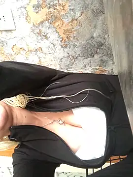 Snapshot of AlevNaz chatting on 02/04/26, 11:49 AlevNaz online show from 02/04/26, 11:49