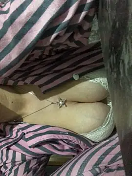 Snapshot of AlevNaz chatting on 02/14/26, 03:25 AlevNaz online show from 02/14/26, 03:25