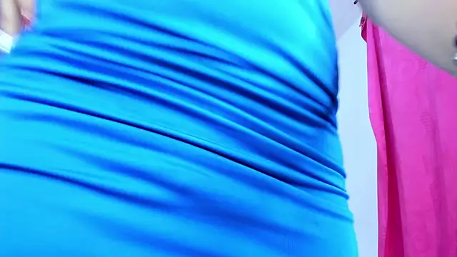 Snapshot of Mindy_19 chatting on 11/16/25, 10:54 Mindy 19 online show from 11/16/25, 10:54