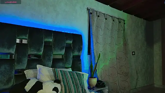 Taurito    online show from 11/04/25, 05:17