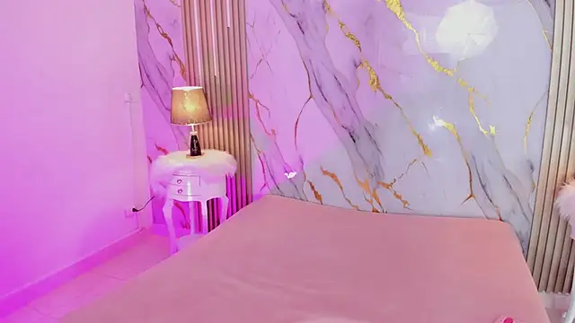 Snapshot of sharon_greey chatting on 11/19/25, 07:58 sharon greey online show from 11/19/25, 07:58