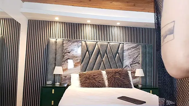 Michael blue online show from 02/18/26, 08:27