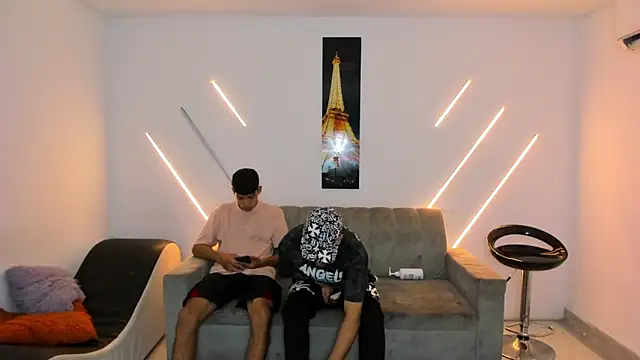 Snapshot of brutal_sex_room2k chatting on 01/18/26, 01:37 brutal sex room2k online show from 01/18/26, 01:37