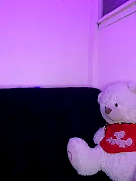 Snapshot of NattashaMore_0719 chatting on 11/19/25, 01:27 NattashaMore 0719 online show from 11/19/25, 01:27