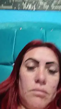 carolinhe  online show from 11/25/25, 02:00