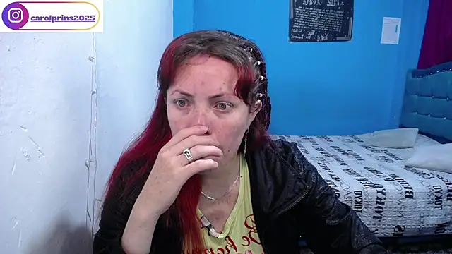 carolinhe  online show from 03/25/26, 11:27