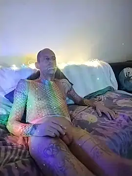 Snapshot of we_are_fucking_serious chatting on 11/12/25, 11:03 we are fucking serious online show from 11/12/25, 11:03