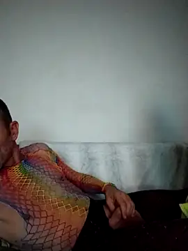 Snapshot of we_are_fucking_serious chatting on 11/24/25, 04:12 we are fucking serious online show from 11/24/25, 04:12