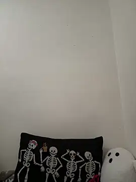 Snapshot of babykalirose chatting on 11/02/25, 03:53 babykalirose online show from 11/02/25, 03:53