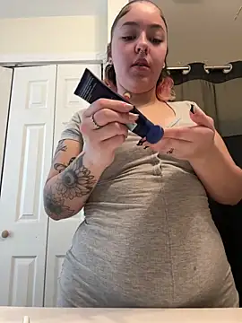 Snapshot of babykalirose chatting on 02/08/26, 07:39 babykalirose online show from 02/08/26, 07:39