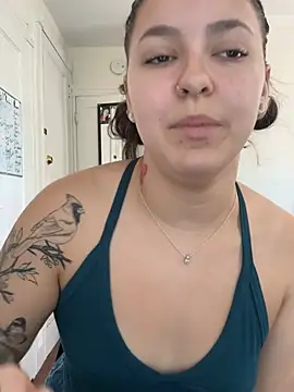 babykalirose online show from 04/17/26, 01:47