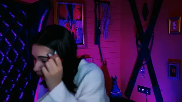 Snapshot of KimClarks_ chatting on 10/15/25, 10:15 KimClarks  online show from 10/15/25, 10:15