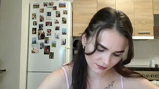 Silviaa a online show from 12/01/25, 08:03