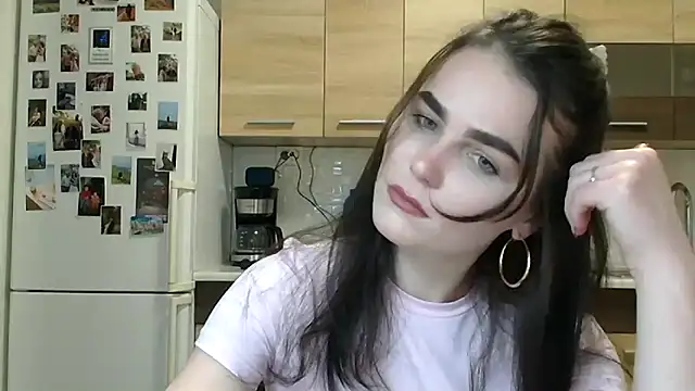 Silviaa a online show from 12/20/25, 08:05