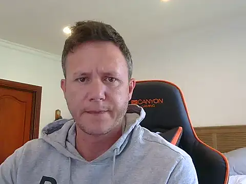 Snapshot of TroyDieselXXX chatting on 01/11/26, 05:23 TroyDieselXXX online show from 01/11/26, 05:23