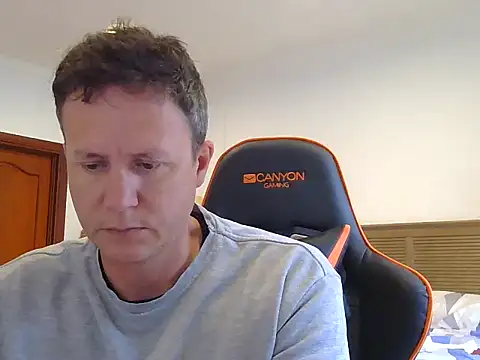 Snapshot of TroyDieselXXX chatting on 01/19/26, 05:55 TroyDieselXXX online show from 01/19/26, 05:55