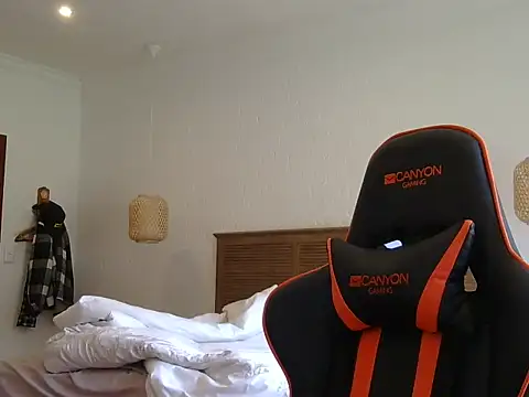 Snapshot of TroyDieselXXX chatting on 02/22/26, 06:35 TroyDieselXXX online show from 02/22/26, 06:35